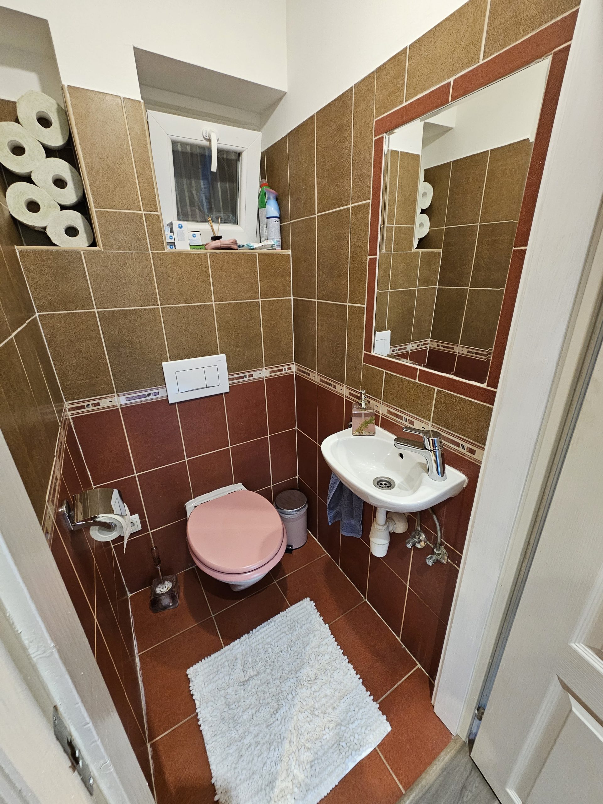 🏡 Eladó lakás Sopron szívében a Deák téren! – ingatlandetektor.hu