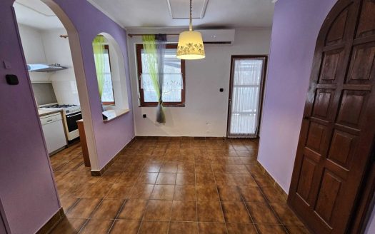 A++ ENERGIATAKARÉKOS CSALÁDI HÁZ ELADÓ BAJÁN – HOMOKVÁROSBAN | 234 m² | 6+1 SZOBA | 4 ÁLLÁSOS GARÁZS | TERASZ – ingatlandetektor.hu