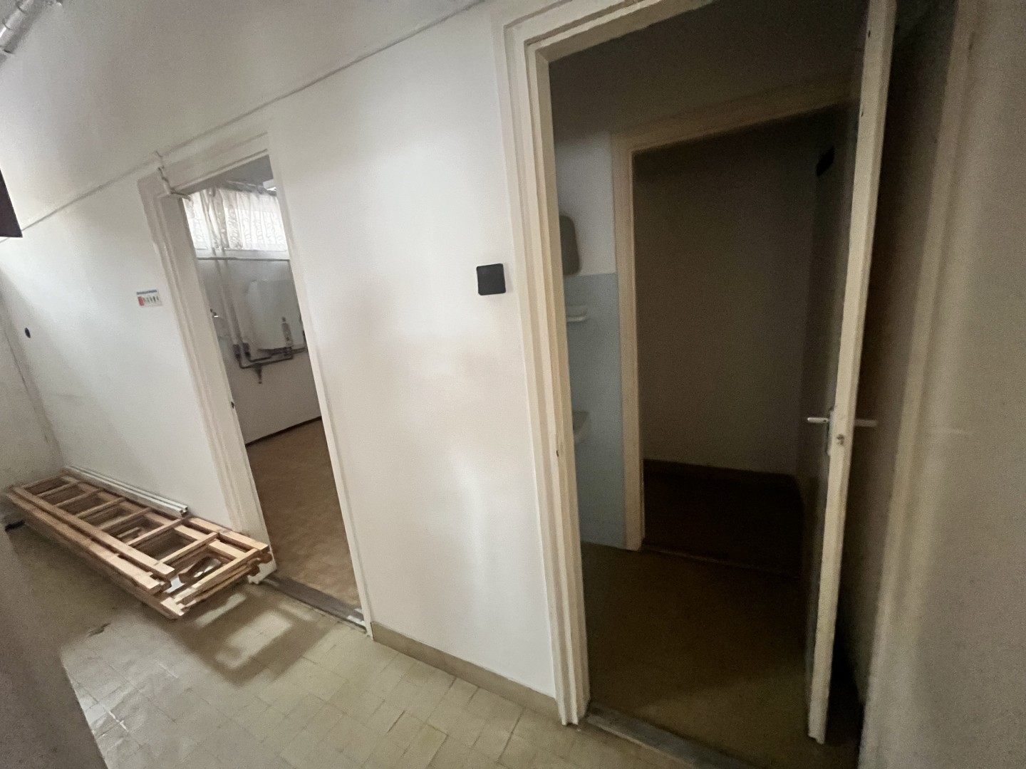Sarkad központjában a Kossuth utcában 167 nm-es üzlethelyiség hosszú távra kiadó – ingatlandetektor.hu