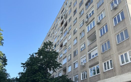 Eladó tulajdonostól, tehermentesen , III. kerület frekventált részén, a Flórián térnél egy 49 nm-es, – ingatlandetektor.hu